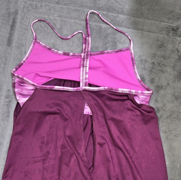 The North Face Tank Top with Built-in Bra Size Small - Picture 3 of 7